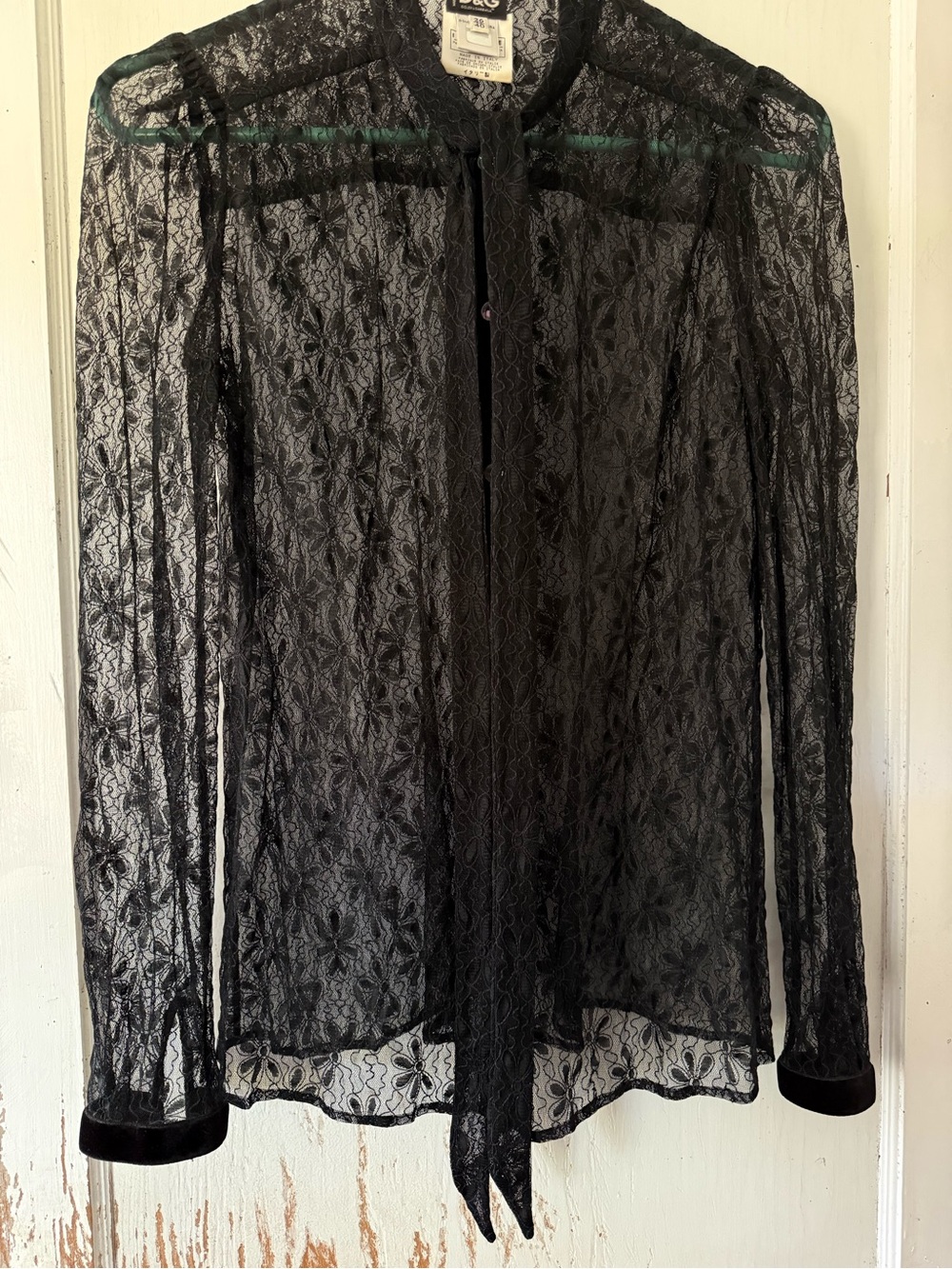 Dolce & Gabbana Black Lace Blouse with Velvet Cuffs - Picture 4 of 10